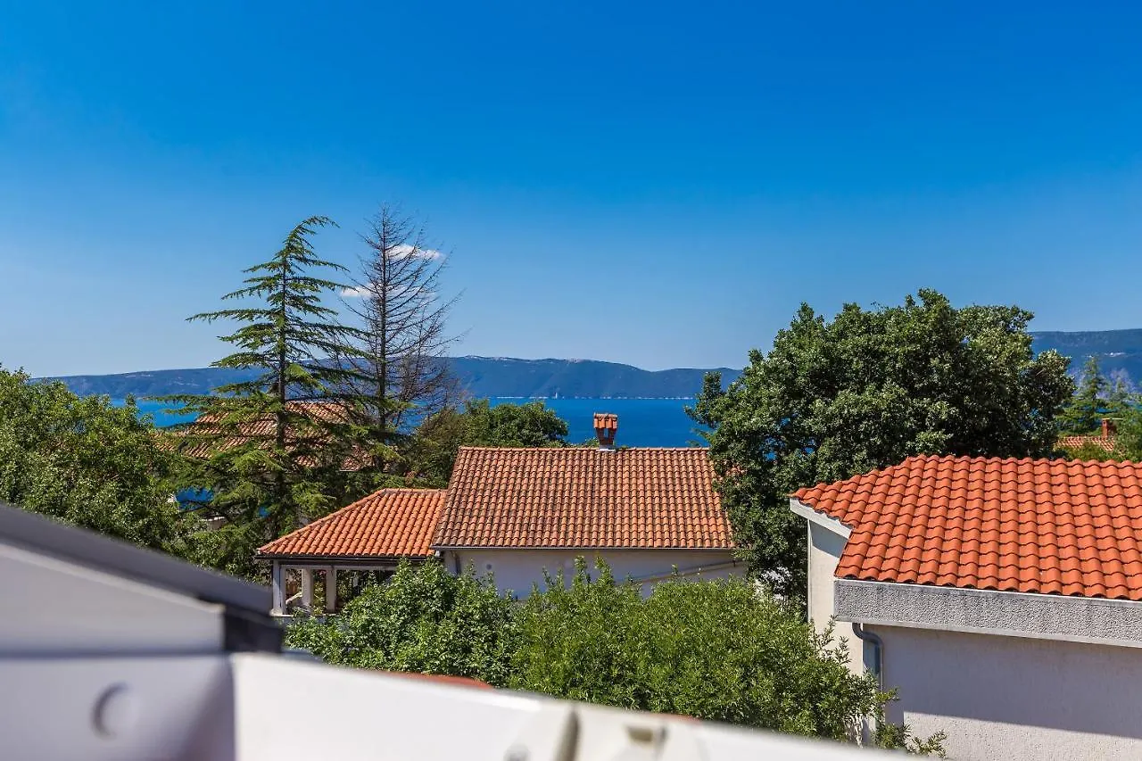 펜션 Holiday House Maslina Pinezići